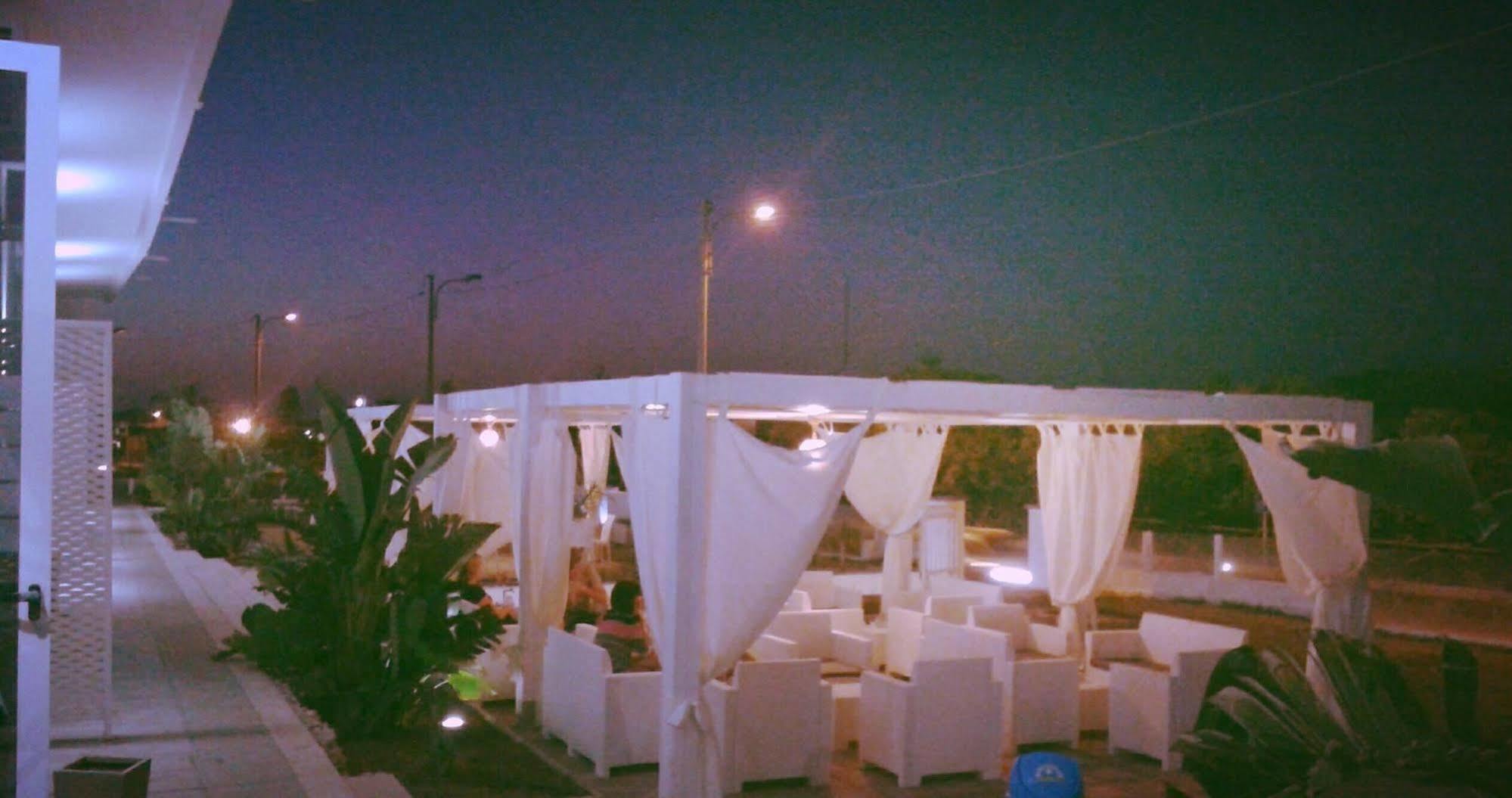 Oasis Park Hotel Торре-дель-Орсо Екстер'єр фото